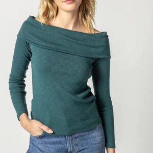 NWT Lilla P Everglades green off the shoulder 100% cotton
Top large